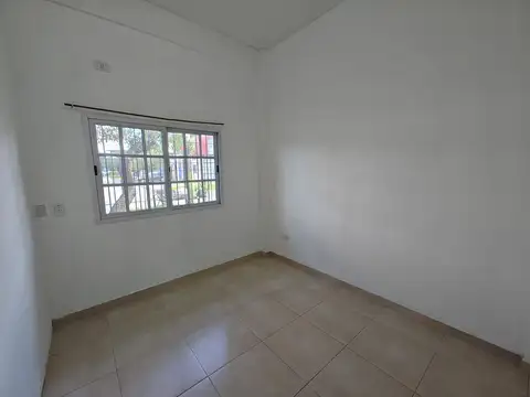 Departamento en  alquiler de 2 ambientes en G. de Laferrere