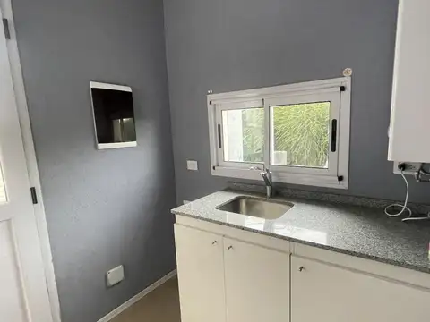 Casa en Alquiler al Este