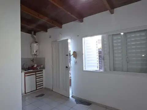 Depto Tipo Casa en Venta en Burzaco, USD 50.000