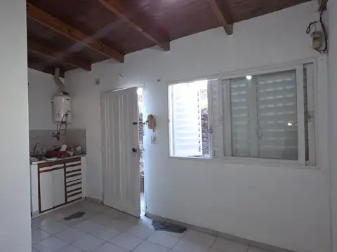 Depto Tipo Casa 3 ambientes con 1 baño
