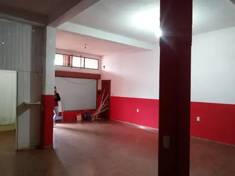 Local en Alquiler en Apostoles, $ 900.000