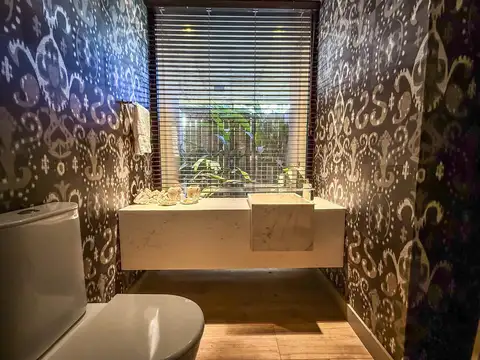 Espectacular casa en venta al agua en Santa Barbara