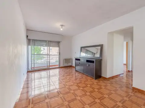 Avenida Almirante Brown 200