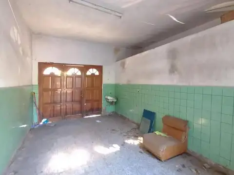 Venta Casa Lote Propio 4 Ambientes a refaccionar 9 x 27 m