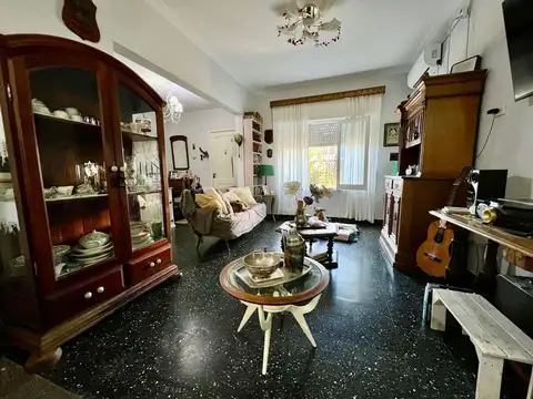 Venta PH 4 Amb, San Martin, c/patio Refaccionada