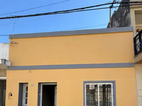 Alquiler de casa centrica ideal consultorio.Apta profesional