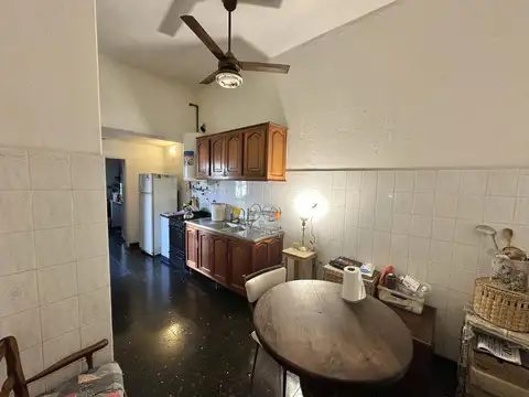 Casa en Venta de 2 dormitorios. Con Patio. Centro Zárate