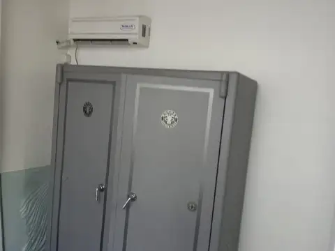 Oficina en Alquiler 50 años