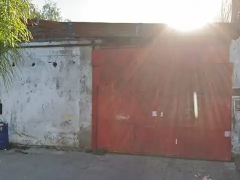 3 dptos tipos y Galpon en Venta - San Fernando