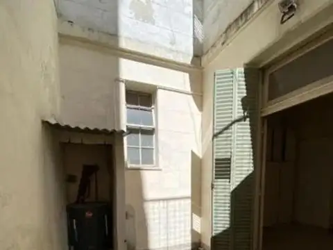 Depto Tipo Casa en Venta 70 años
