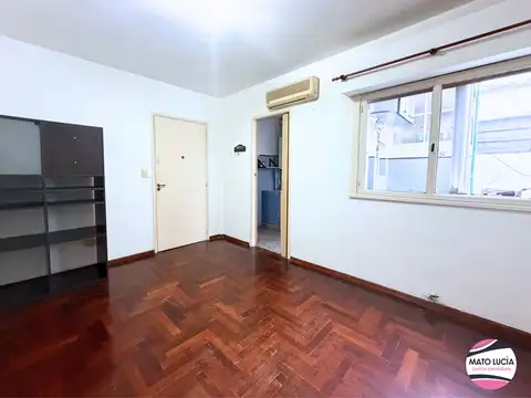 Emilio Lamarca 2400, Piso 2
