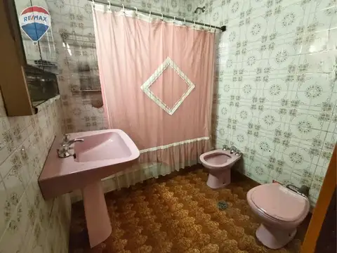 Venta PH con balcones y terraza en Villa Ballester