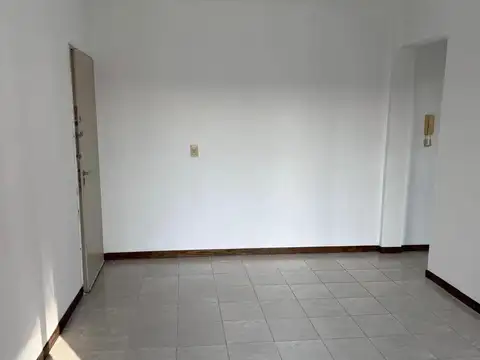 Crisologo Larralde e/ Pueyrredón  y Fray