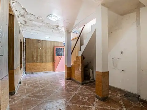 PH - Terraza - eEspacio aéreo propio - 3 ambientes - A refaccionar - Sin expensas