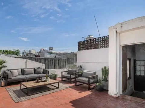 PH - Terraza - eEspacio aéreo propio - 3 ambientes - A refaccionar - Sin expensas