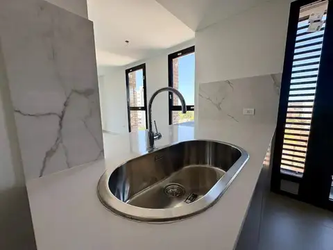 Departamento 5 ambientes con 2 baños
