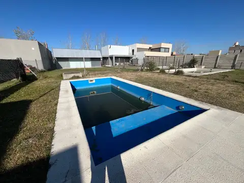Casa en Venta en Roldan, USD 103.000