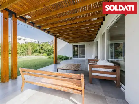 Casa en Venta de 4 dormitorios