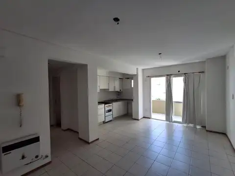 Excelente departamento en Alquiler en Rosario Montevideo al 1500