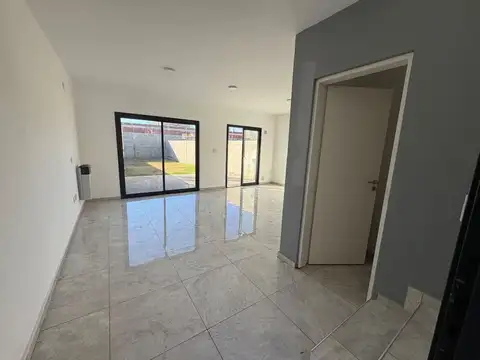 Venta duplex 2 dom villa allende cordoba