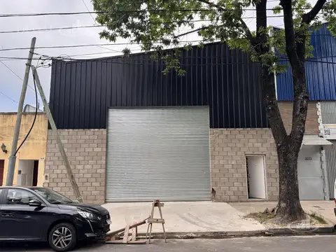 Depósito en Mataderos