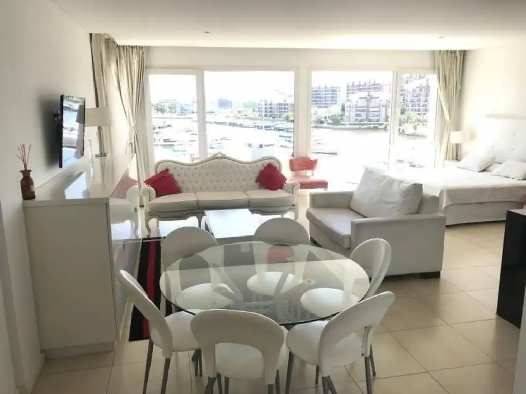 Wyndham Loft 700