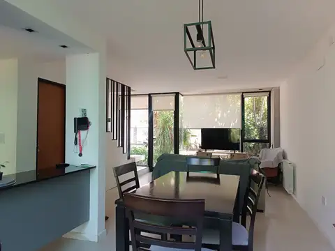 Casa en Venta en Manuel B Gonnet, USD 127.000