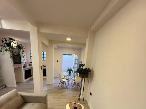 Depto Tipo Casa en Venta en Santos Lugares, USD 98.000