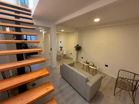 Hermoso PH reciclado a nuevo -