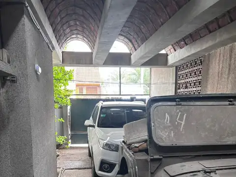 Casa 6 ambientes con 1 baño