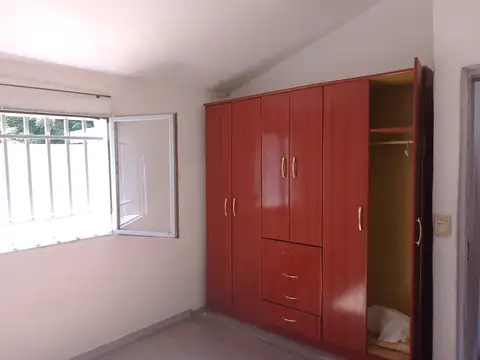 Casa en Alquiler al Oeste