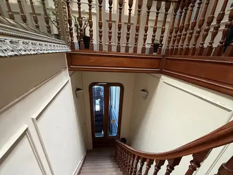 Local en Venta 80 años