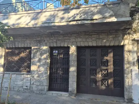 Venta Casa 5 Ambientes C/cochera 2 Patios + Terraza Dueño Directo S/comision A Refaccionar 