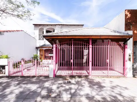 Casa 4 Ambientes 2 Plantas,  Quincho Apta Crédito Temperley