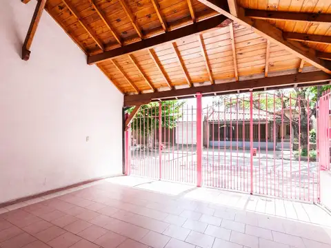 Casa en Venta en Temperley, USD 260.000