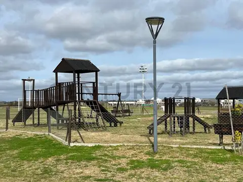 63 e/ Autopista Buenos Aires La Plata y Costanera del Rio de La Plata 7800, Piso 0