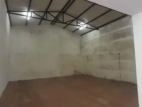 250 M2 LOTE 240 M2 , CASA TIPO CHALET DE 5 AMBIENTES MAS AMP