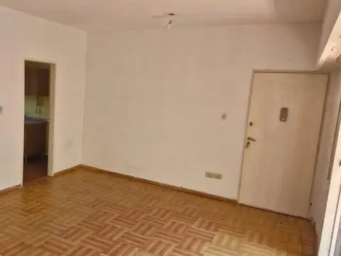 Mariano Pelliza 2100, Piso 1