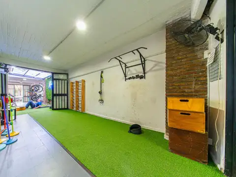 Local en Venta en Nuestra Señora De Lourdes, USD 340.000