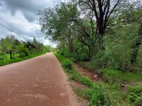 TERRENO EN VENTA. A 50 METROS DE RUTA 5. VILLA DEL DIQUE.