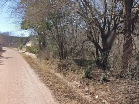 TERRENO EN VENTA. A 50 METROS DE RUTA 5. VILLA DEL DIQUE.  