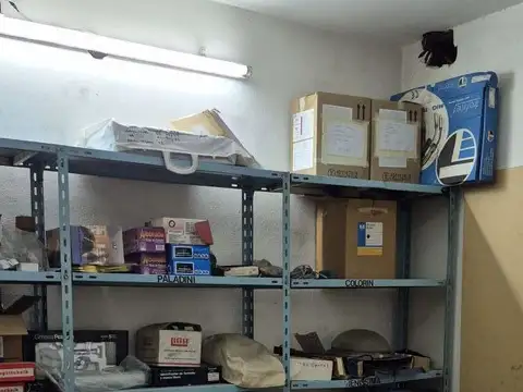 Galpon en Venta 28  mts Fondo