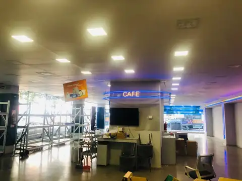 LOCAL COMERCIAL 1300 M2 Esq. Av San Juan y Pasco - OFICINAS