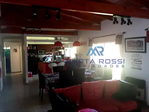 Casa en Venta en Villa Gobernador Udaondo, USD 250.000
