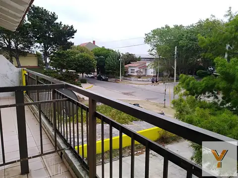 Edificio Comercial en Venta - 1 Dormitorio 1 Baño - 263mts - Las Toninas