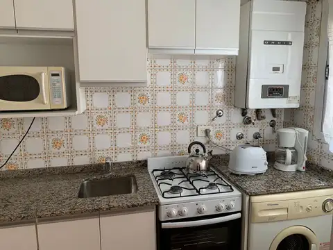 2 AMBIENTES - AUSTRIA al 1900 - RECOLETA