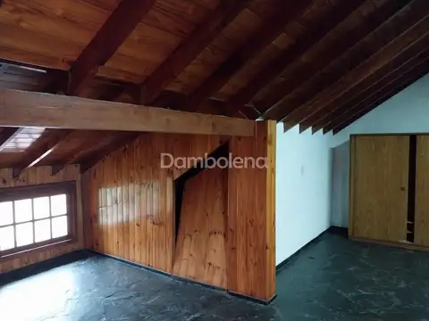 Casa en Venta con 1 cochera