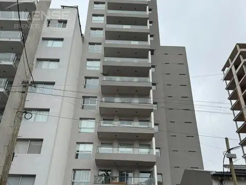 Departamento 3 ambientes con cochera en venta - Quilmes