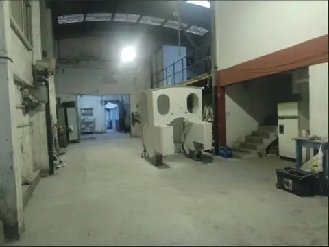 Galpón 242 m2 en venta - José León Suárez, San Martín - Zona industrial