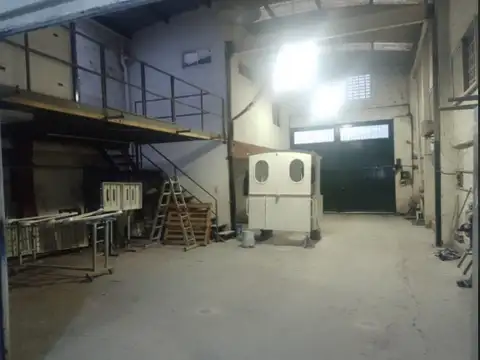 Galpón 242 m2 en venta - José León Suárez, San Martín - Zona industrial